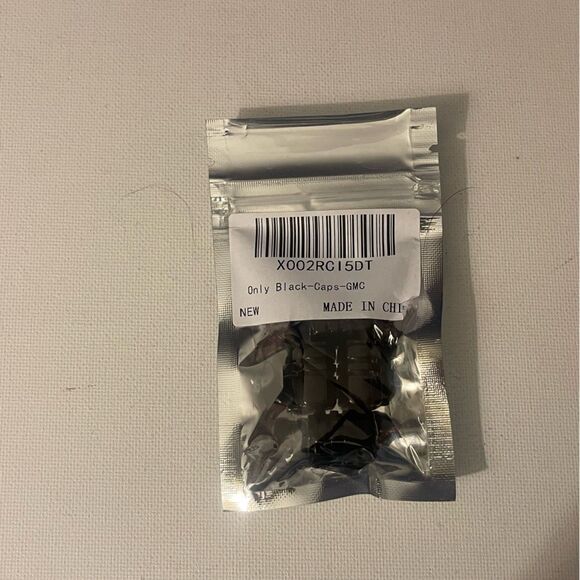 GMC Logo valve Stem caps in Black set of 4 NWT - Picture 4 of 4